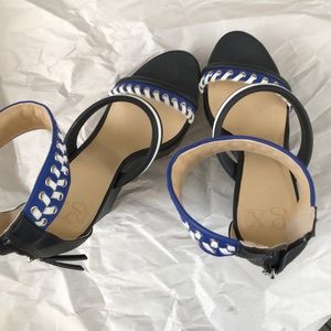 Gx by Gwen Stefani stroppy wedge “Risuka”